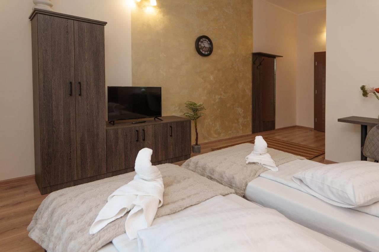 Hotel Rubin*** 게오르게니 외부 사진