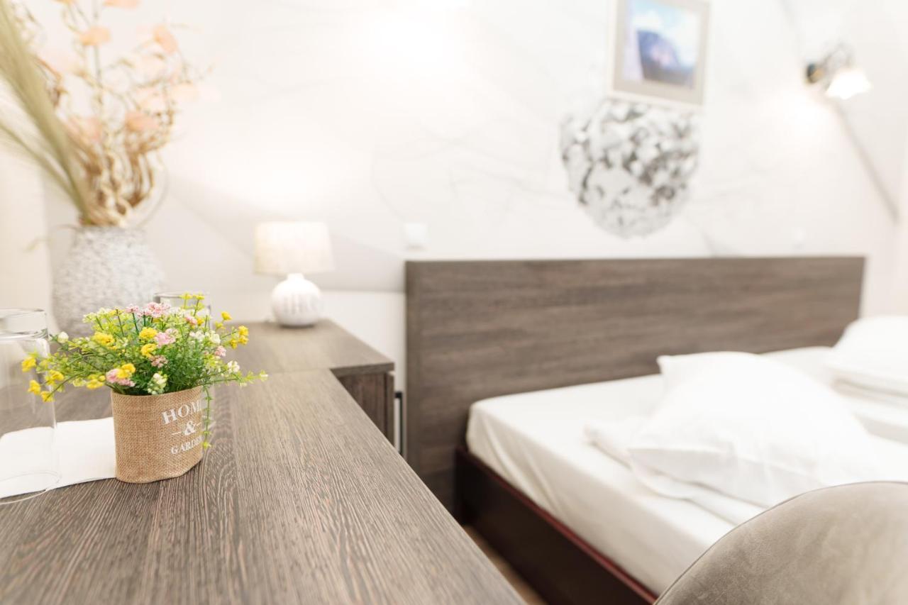 Hotel Rubin*** 게오르게니 외부 사진