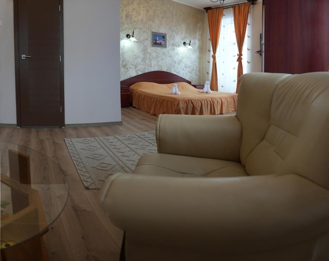 Hotel Rubin*** 게오르게니 외부 사진