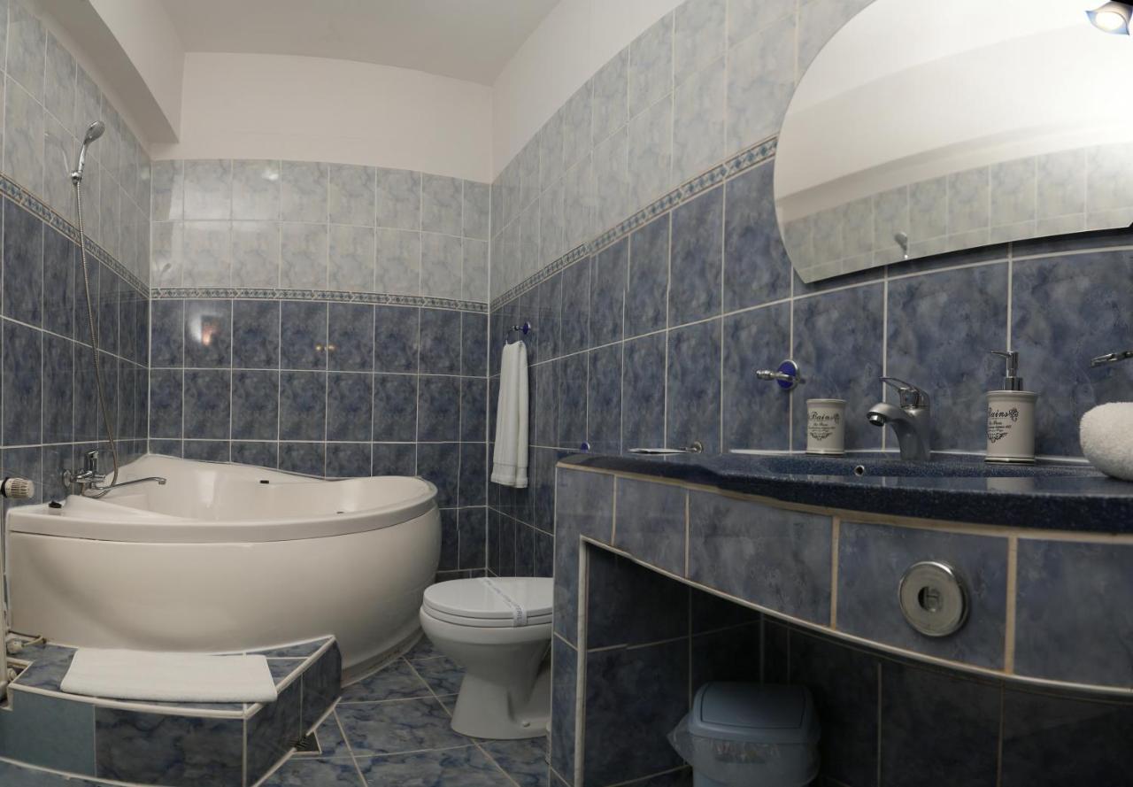 Hotel Rubin*** 게오르게니 외부 사진