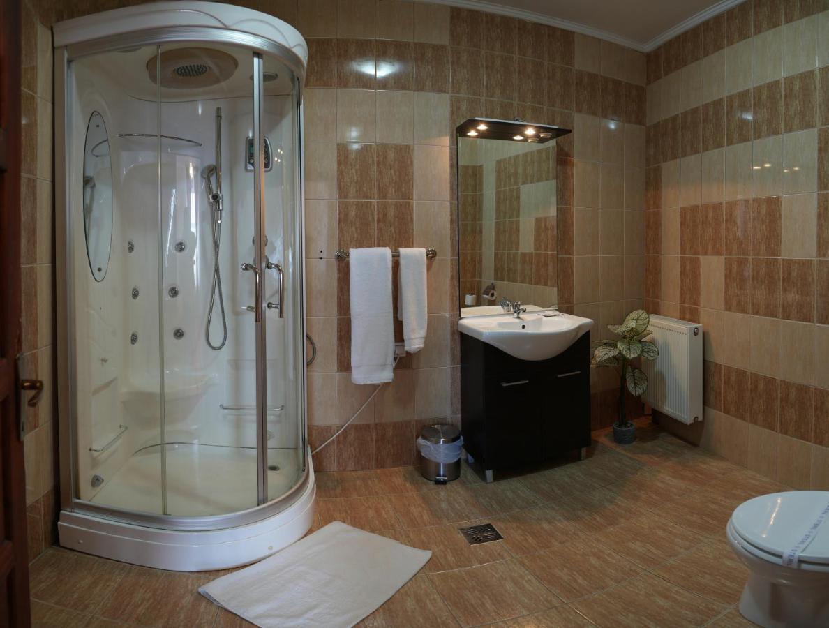 Hotel Rubin*** 게오르게니 외부 사진