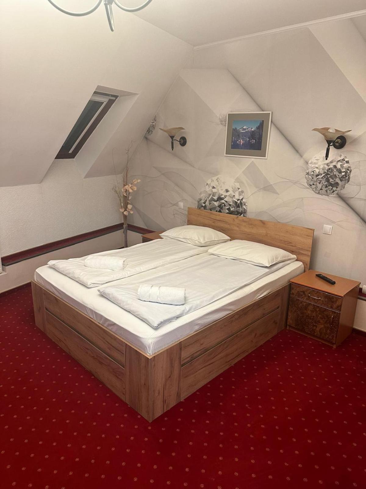 Hotel Rubin*** 게오르게니 외부 사진