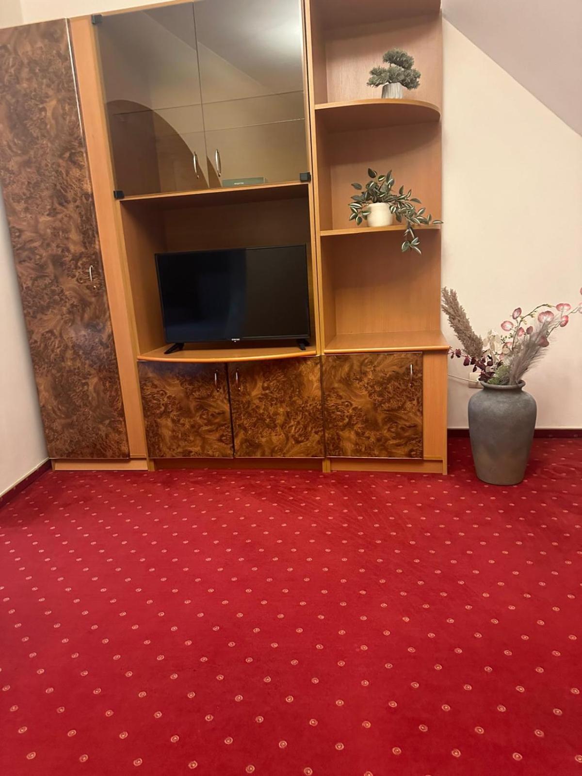 Hotel Rubin*** 게오르게니 외부 사진