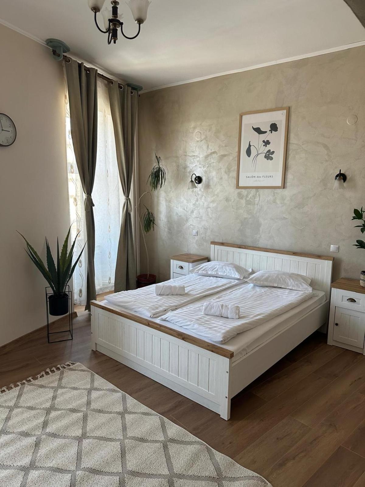 Hotel Rubin*** 게오르게니 외부 사진